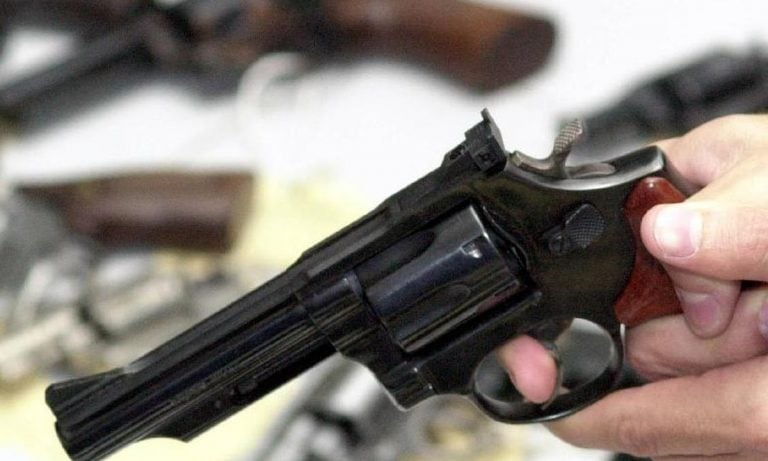Lavrador de 76 anos é socorrido em estado grave após ser baleado na zona rural de Ichu; mulher com quem se relacionava é suspeita do crime