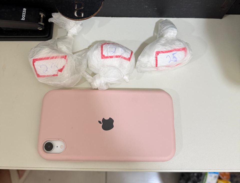 Mulher é flagrada com cocaína durante ação da CETO em Conceição do Coité