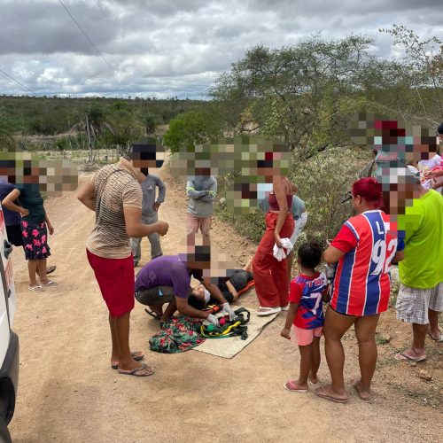 Jovem fica ferida após perder controle da motocicleta e  cair em estrada vicinal de Conceição do Coité