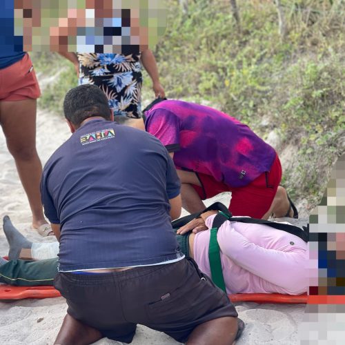 Homem fica ferido ao ser atacado por cães e cair da moto no distrito de Salgadália em Conceição do Coité