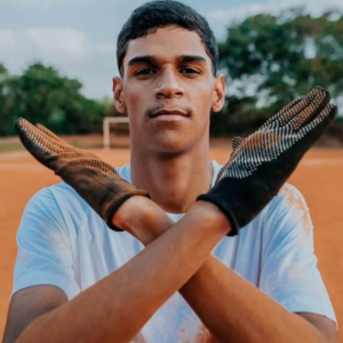 Natural de Quijingue, Luva de Pedreiro terá história de vida contada em série documental