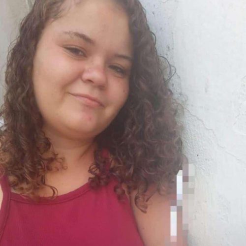 Urgente: Mulher é encontrada morta por suspeita de esganadura na rua do Cruzeiro em Conceição do Coité; companheiro alega “chupões”