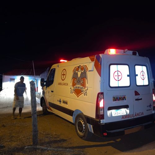Homem ferido após perder controle de moto e colidir em cerca de arame farpado na zona rural de Conceição do Coité