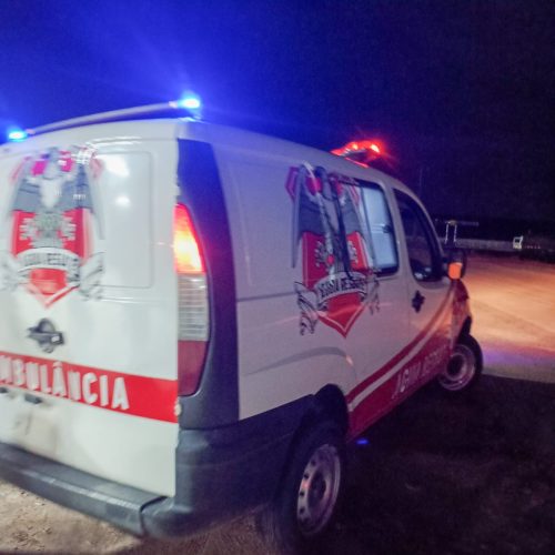 Motociclista fica ferido após cair e bater a cabeça ao passar em quebra-molas em Conceição do Coité; vítima estava sem capacete