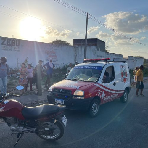 Colisão entre carro e moto deixa homem ferido em Conceição do Coité