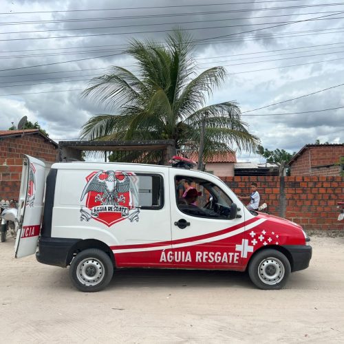 Colisão entre carro e moto deixa homem ferido em Conceição do Coité