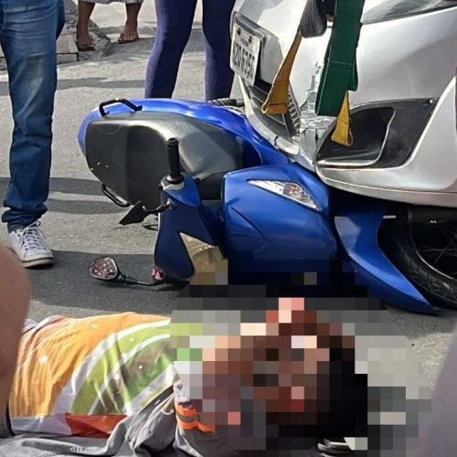 Casal é arremessado de moto após carro invadir preferencial  no centro de Conceição do Coité