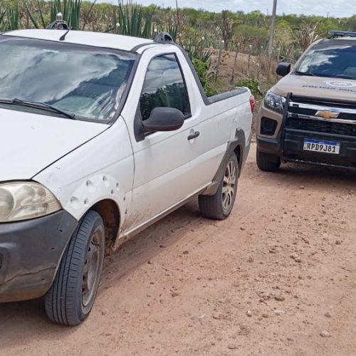Polícia intercepta veículo clonado na zona rural de Retirolândia