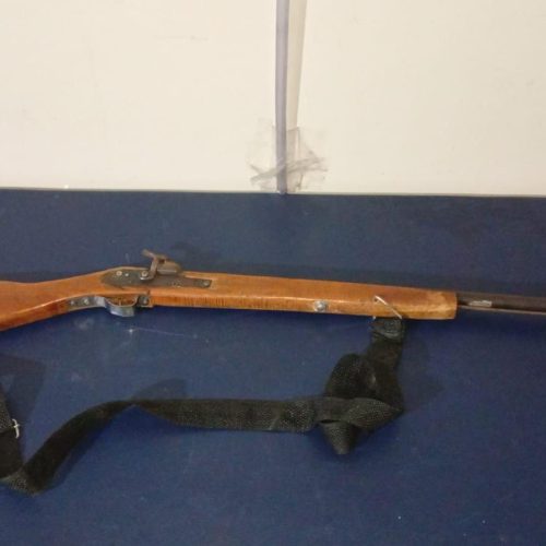 Coité: PM apreende arma utilizada na tentativa de homicídio no bairro do Cruzeiro; suspeito continua foragido