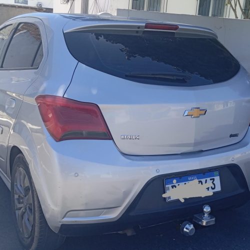 Veículo roubado com placa adulterada é recuperado pela PM de Retirolândia