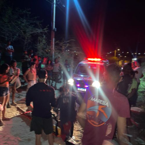 Jovem sofre suspeita de fratura na coluna ao cair de moto no distrito de Salgadália em Conceição do Coité
