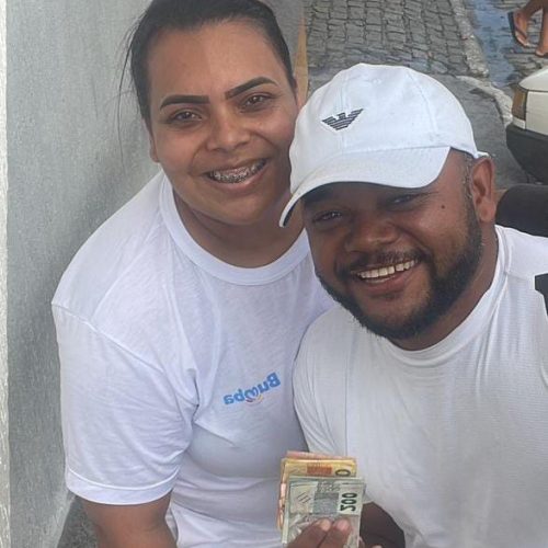 Moradora encontra e devolve R$ 1.900 perdidos por pai que ia pagar internação da filha em clínica de Conceição do Coité