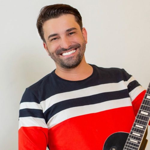 Gabriel Chaonda e banda Nostal lança projeto com clássicos dos anos 70 e 80