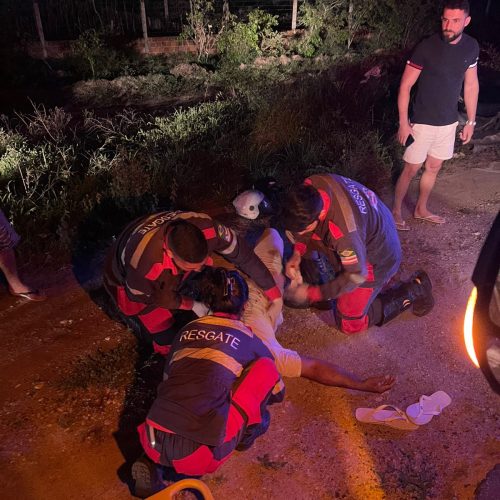 Três pessoas ficam feridas após colisão entre motos na BA- 120 (Coité X Retirolândia); uma das vítimas sofreu fratura exposta