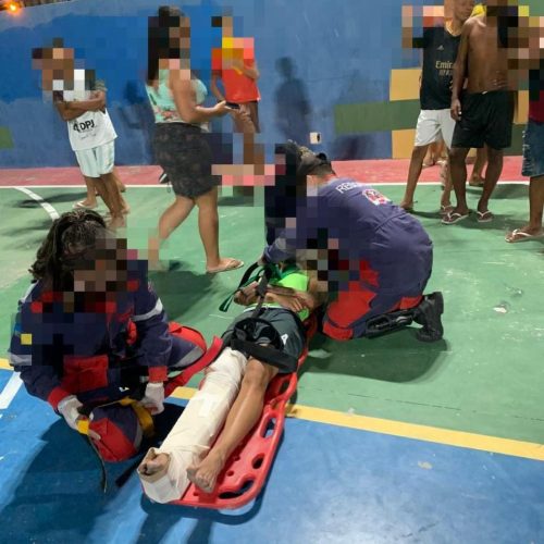 Adolescente de 16 anos fica ferido em jogo de futebol e é socorrido pelo Águia Resgate na Pinda em Conceição do Coité