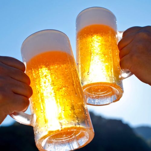 Coité: PM é acionada após mulher supostamente ameaçar e manter o marido preso na residência depois que o homem manifestou o desejo de sair para consumir bebida alcoólica e ela não permitiu