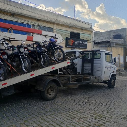 Coité: PM apreende 8 motos com sinais adulterados; conduta configura crime e pode resultar em até 6 anos de prisão e multa
