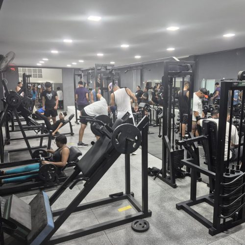 Faltando poucos dias para Coité Folia 2026, cresce o número de alunos nas academias para “colocar o shape”. Mas funciona? Saiba mais!