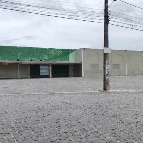 Suspeito tenta arrombar trailer e incendiar carreta de parque de diversões  após acusar proprietário de furto em Conceição do Coité