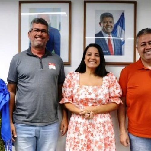 Deputado Alex da Piatã anuncia construção de novo Colégio José Ferreira em Salgadália e reforma do Complexo Poliesportivo na Sede de Coité