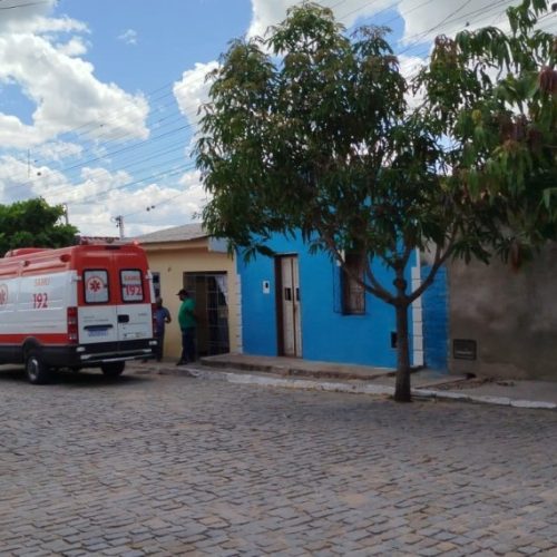 Idoso morre ao engasgar com pedaço de carne em Queimadas