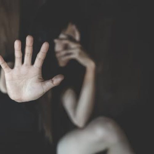 Homem que não aceita fim do relacionamento ameaça matar a ex em Ichú