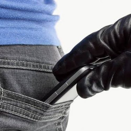 Funcionário de oficina é conduzido para delegacia após furtar   celular em Serrinha